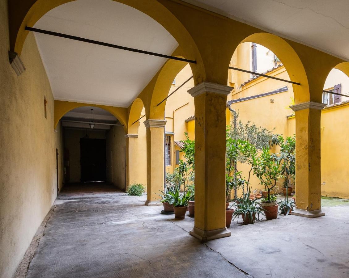 Апартаменты Sotto I Portici Di Болонья Экстерьер фото